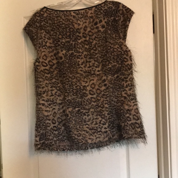 Ann Taylor Sleeveless Eyelash Leopard Print Top with shimmer - Picture 4 of 7
